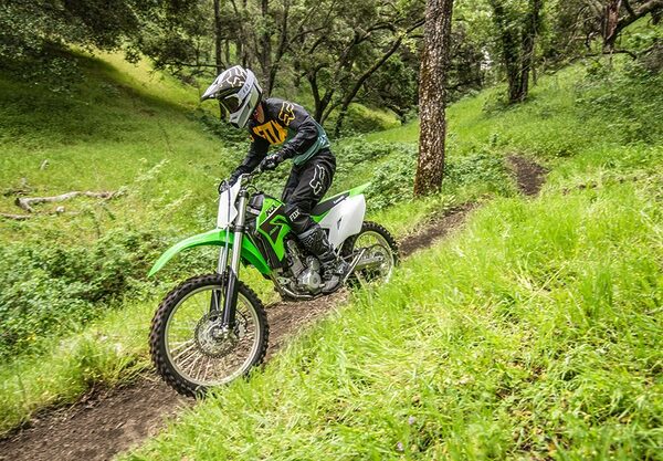 klx 300r is the perfect dirt bike to rent